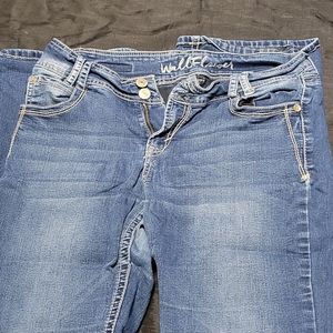Juniors. Wallflower jeans. Sz 13. GUC.